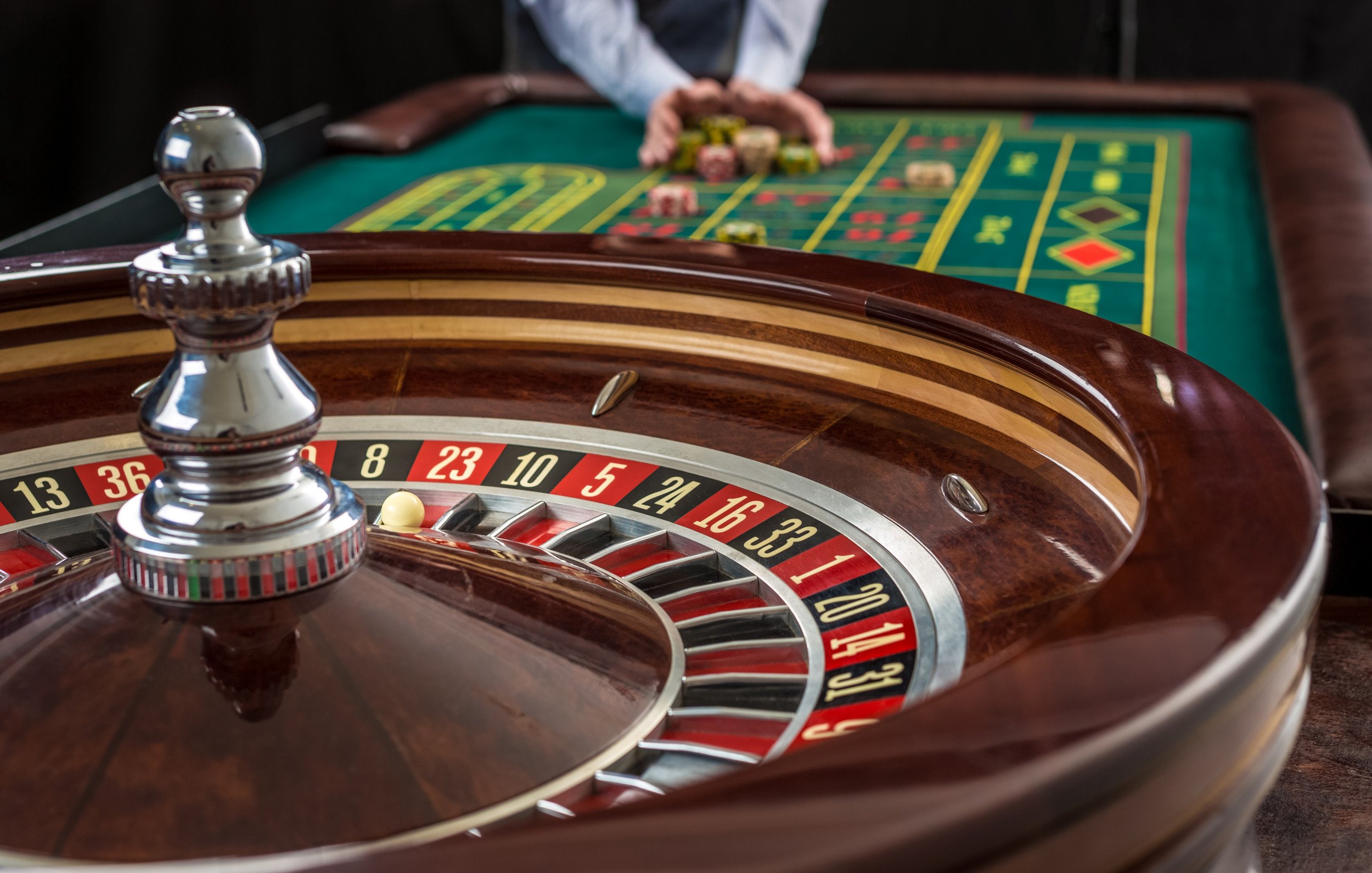 f61con APP Features Myanmar Slots Live Casino Sportsbook Fish Shooting VIP Dashboard MMK